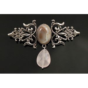 Брошь из агата серого (ботсванский) "вензель", основа 70х2.4мм, овал 18х13мм, подвеска кварц розовый