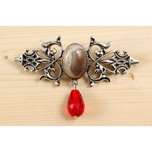 Брошь из агата серого (ботсванский) "вензель", основа 70х2.4мм, овал 18х13мм, подвеска красная