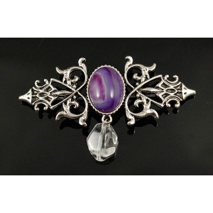 Брошь из агата фиолетового (тонир.) "вензель", основа 70х2.4мм, овал 18х13мм, подвеска горный хрусталь