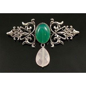 Брошь из агата зеленого (тонир.) "вензель", основа 70х2.4мм, овал 18х13мм, подвеска кварц розовый