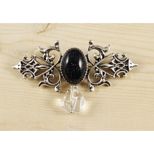 Брошь из авантюрина синего (иск.) "вензель", основа 70х2.4мм, овал 18х13мм, подвеска горный хрусталь