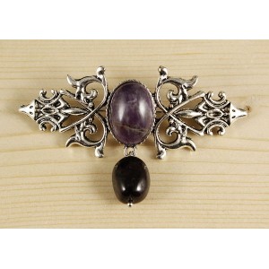 Брошь из аметиста "вензель", основа 70х2.4мм, овал 18х13мм, подвеска гранат
