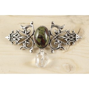 Брошь из яшмы (гелиотроп) "вензель", основа 70х2.4мм, овал 18х13мм, подвеска горный хрусталь