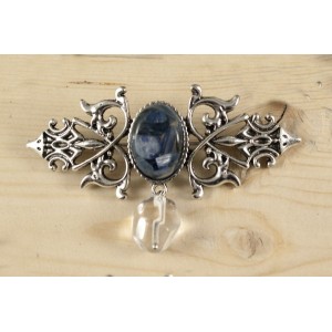 Брошь из кианита (кабошон-мозаика) "вензель", основа 70х2.4мм, овал 18х13мм, подвеска горный хрусталь