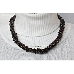 Бусы из граната, жгут 3 нити, галтовка мелкая, 46 см + 6см цепочка