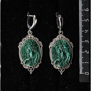 Серьги из крафтовой смолы, цвет темно-зеленый, овал 25х18мм, "медальон", швензы посеребрение Серьги из крафтовой смолы, цвет темно-зеленый, овал 25х18мм, "медальон", швензы посеребрение