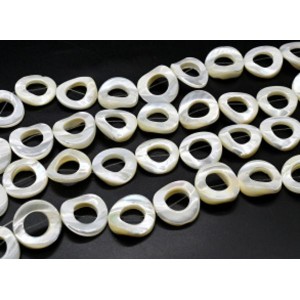 Бусины из перламутра круг 13мм цвет белый, 41см, 32 бусины