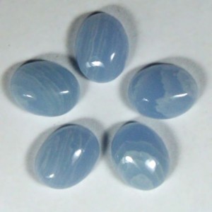Кабошон, голубой агат (иск.), 7*9*4мм. Кабошон, голубой агат (иск.), 7*9*4мм.