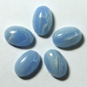 Кабошон, голубой агат (иск.), 8*12*4,2мм.