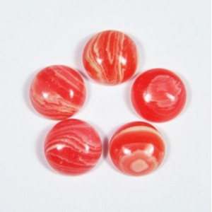 Кабошон, красный агат (иск.), 12*12*5,5мм.