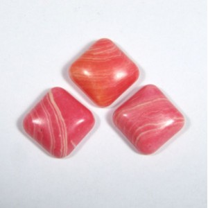 Кабошоны из агата красного квадрат, 16*16*6мм.