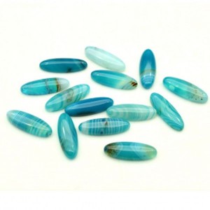 Кабошоны из агата тонированного голубого овал, 8*23*5мм.