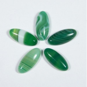 Кабошоны из агата тонированного зеленого овал, 8*18*4,5мм