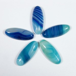 Кабошоны из агата тонированного синего овал, 10*25*5мм. Кабошоны из агата тонированного синего овал, 10*25*5мм.