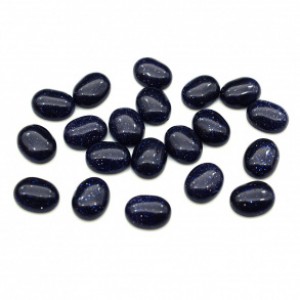 Кабошон из авантюрина синего (искусственного), 8*10*4мм.