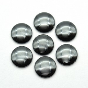 Кабошон из гематита круг, 10*10*3мм. Кабошон из гематита круг, 10*10*3мм.