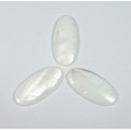 Кабошон из перламутра, 15*30*3мм.