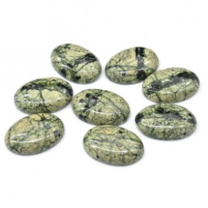 Кабошон из змеевика овал 18*25*6мм