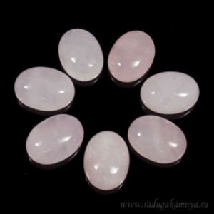 Кабошон из розового кварца овал, 12*16*6мм.