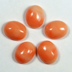 Кабошон, коралл (иск.), 8*10*4мм.