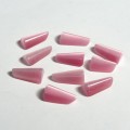 Кабошон кошачий глаз(иск.) клык цвет  розовый, 6*12*4мм, уп. 10шт.