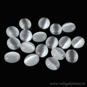 Кабошон кошачий глаз(иск.) овал белый, 10*12*3,5мм.