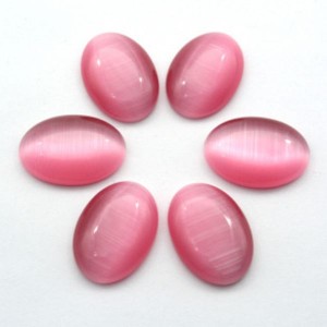 Кабошон кошачий глаз(иск.) овал,18*25*6мм. розовый