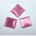 Кабошон кошачий глаз(иск.) розовый квадрат, 14*14*4,5мм.