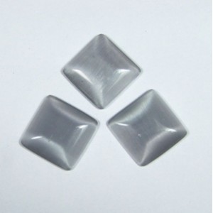 Кабошон кошачий глаз(иск.) серый квадрат, 20*20*4,5мм. Кабошон кошачий глаз(иск.) серый квадрат, 20*20*4,5мм.