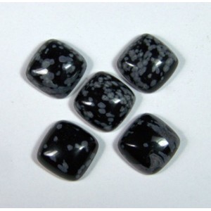 Кабошон из снежного обсидиана квадрат, 14*14*6мм.