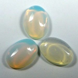 Кабошон из опалита (иск.),13*18*6мм.