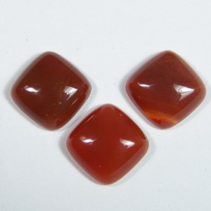 Кабошон из сердолика квадрат, 16*16*6мм.