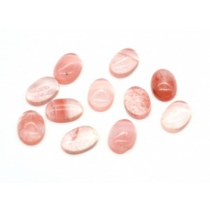 Кабошон из камня халцедона овал, 10*14*5мм. Кабошон из камня халцедона овал, 10*14*5мм.