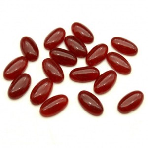 Кабошон из камня халцедона овал, 8*14*4,5мм. Кабошон из камня халцедона овал, 8*14*4,5мм.