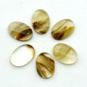 Кабошон из халцедона искусственного овал, 10*14*5мм.