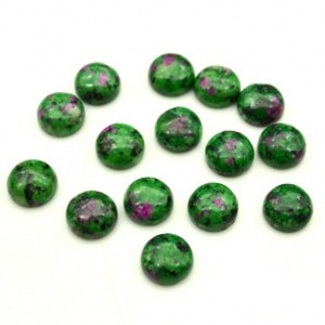 Кабошон из цоизита круг, 10*10*5мм.