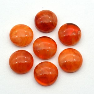 Кабошон из янтаря искусственного 10*10*3мм, молочно-коньячный