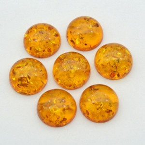 Кабошон из янтаря искусственного 15*15*6мм, коньячный