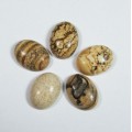 Кабошон из яшмы песочной овал, 12*16*5мм.