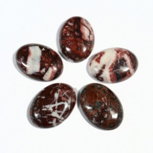 Кабошон из яшмы уральской овал, 18*25*6мм.