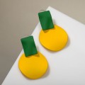 Серьги металл "Яркость" геометрия, мятый квадрат, цвет жёлто-зелёный