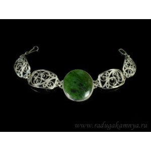Браслет с нефритом, 21,5см.