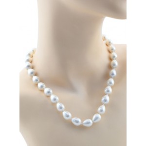 Бусы из майорки капля 10*13мм цвет белый, 46см