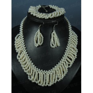 Колье 48см,браслет 20см, серьги из циркона цвет крем Колье 48см,браслет 20см, серьги из циркона цвет крем