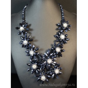 Колье из циркона 10 цветков цвет черно-синий , 50см