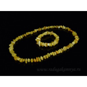 Набор из янтаря бусы и браслет крошка молочно-медовый, 55см Набор из янтаря бусы и браслет крошка молочно-медовый, 55см