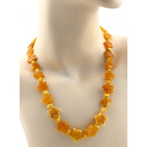 Колье из янтаря звездочки, галтовка медово-молочный матовый, 50см Колье из янтаря звездочки, галтовка медово-молочный матовый, 50см