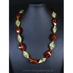 Колье из янтаря рис витой с гранями 10*25мм-12*32мм лимонный, коньячный, 55см