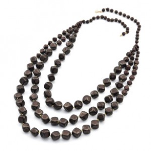 Украшения из дерева - Колье 3 нити кубик, 68см