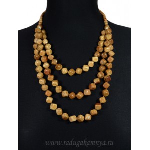 Украшения из дерева Колье 3 нити, кубик 10мм, 52см Украшения из дерева Колье 3 нити, кубик 10мм, 52см